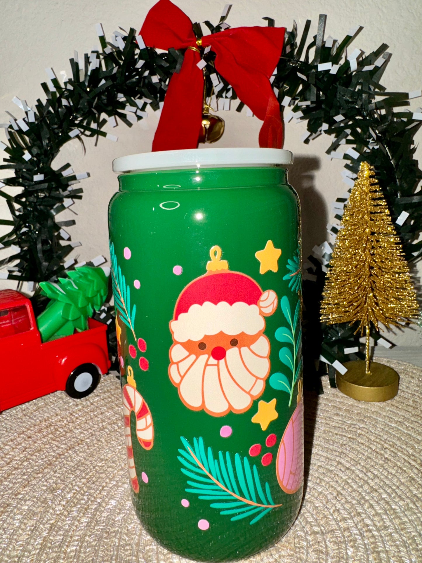 Concha’s Santa Green a glass Cup