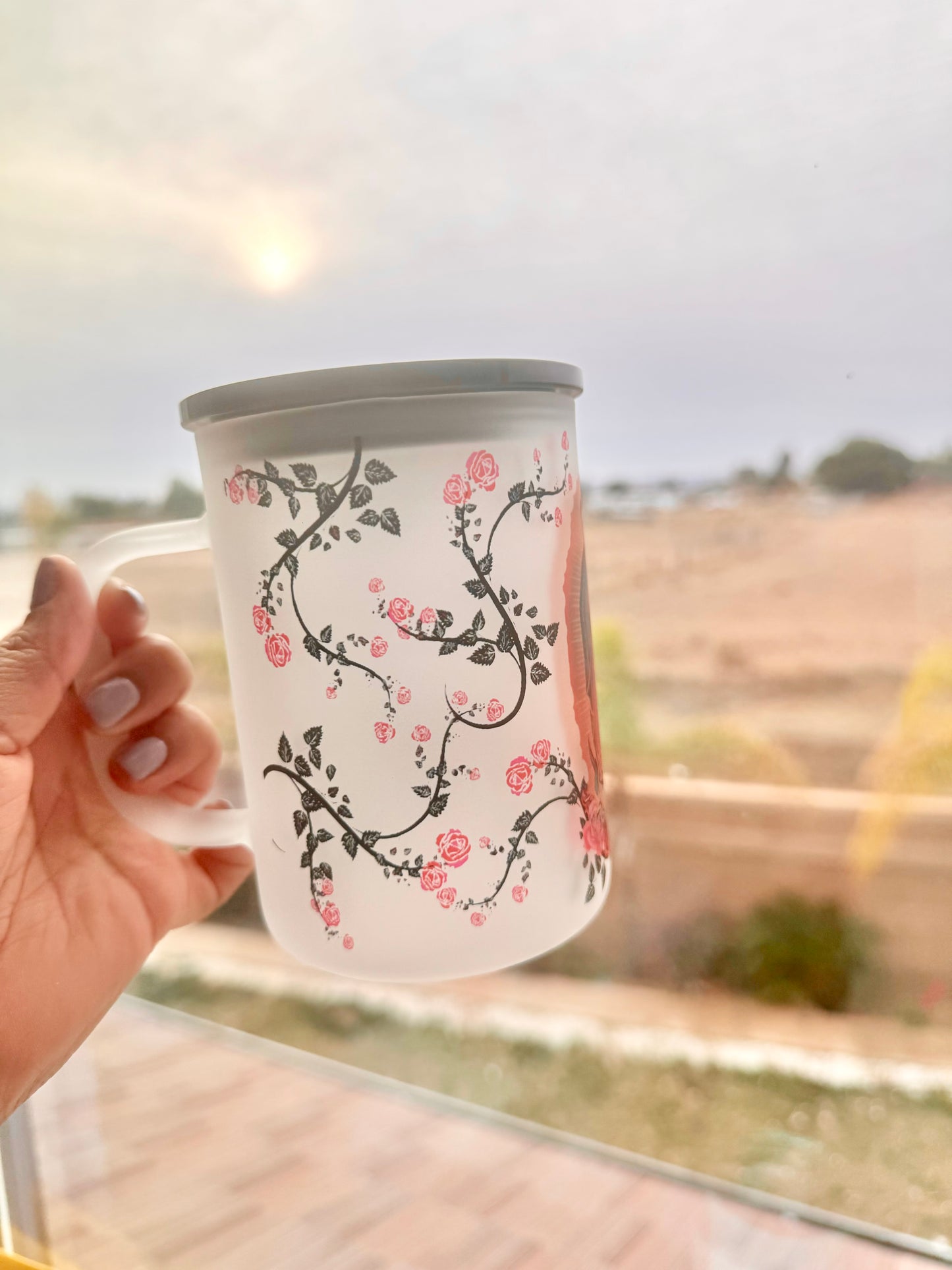 Pink Roses Virgen María Glass Mug